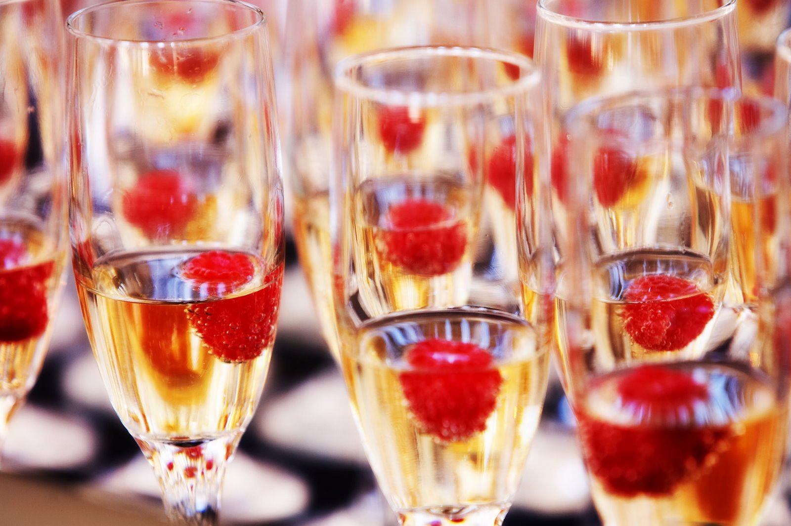 cocktail-party.jpg cocktail-party.jpg